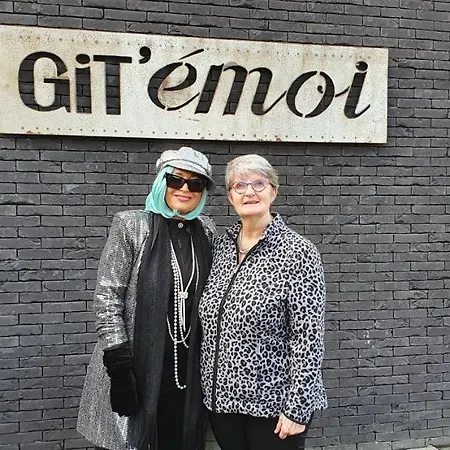 度假居 Git Emoi *