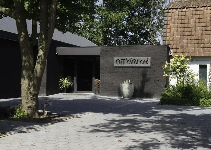 Holiday home Git Emoi Estaimpuis